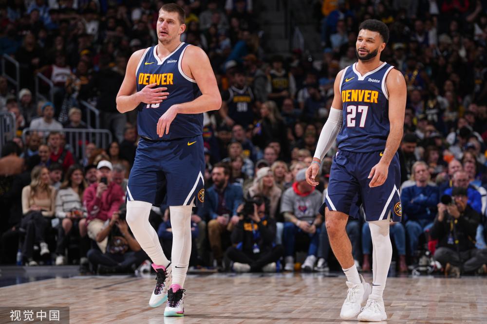 队在传控方 队在传控方